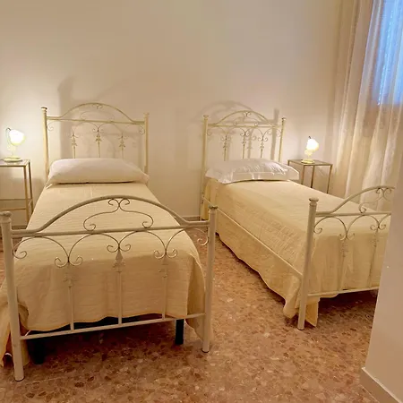 Dimora Giquadro - *